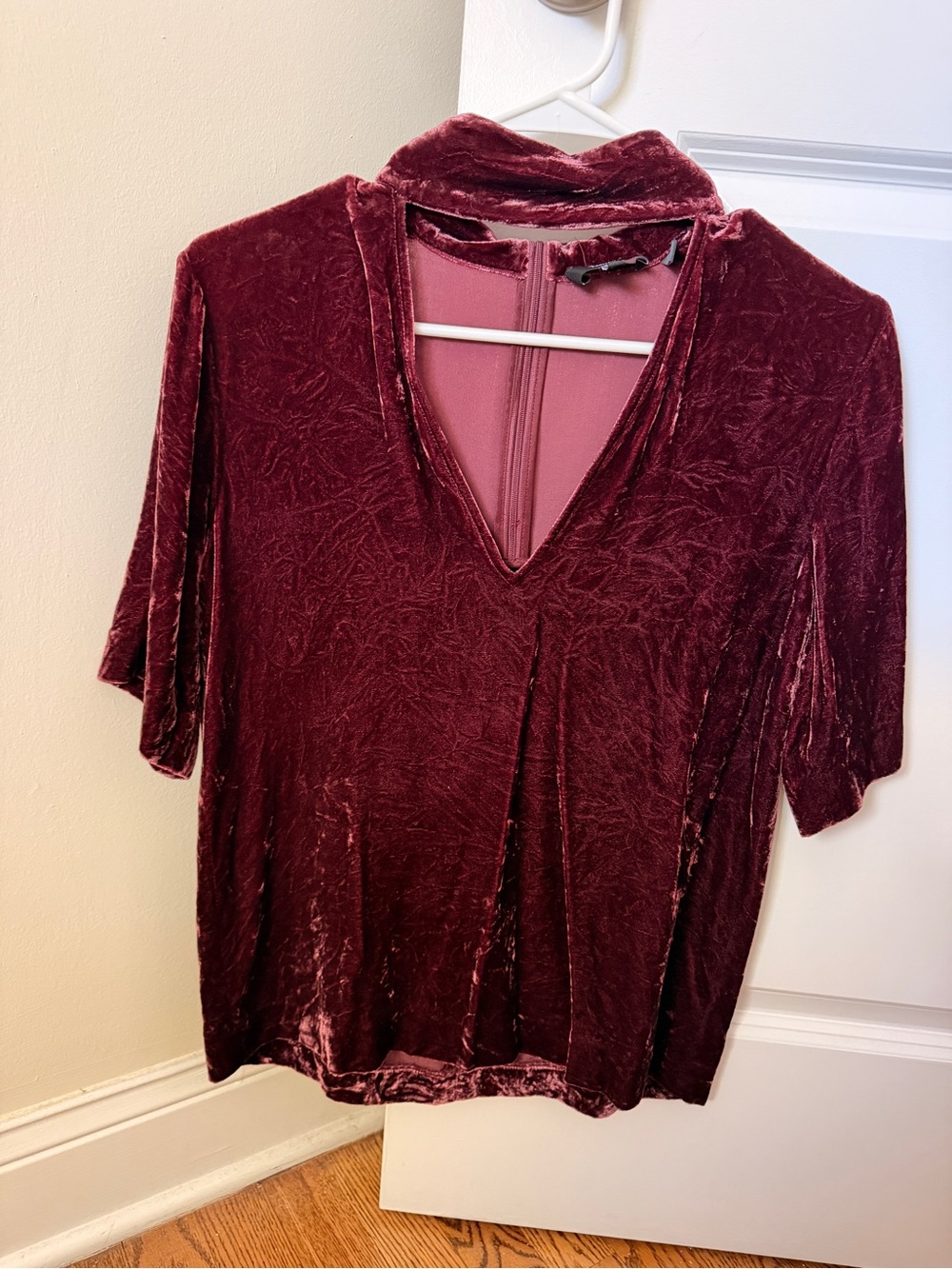 Theory Crushed Velvet V-Neck Top in Wine